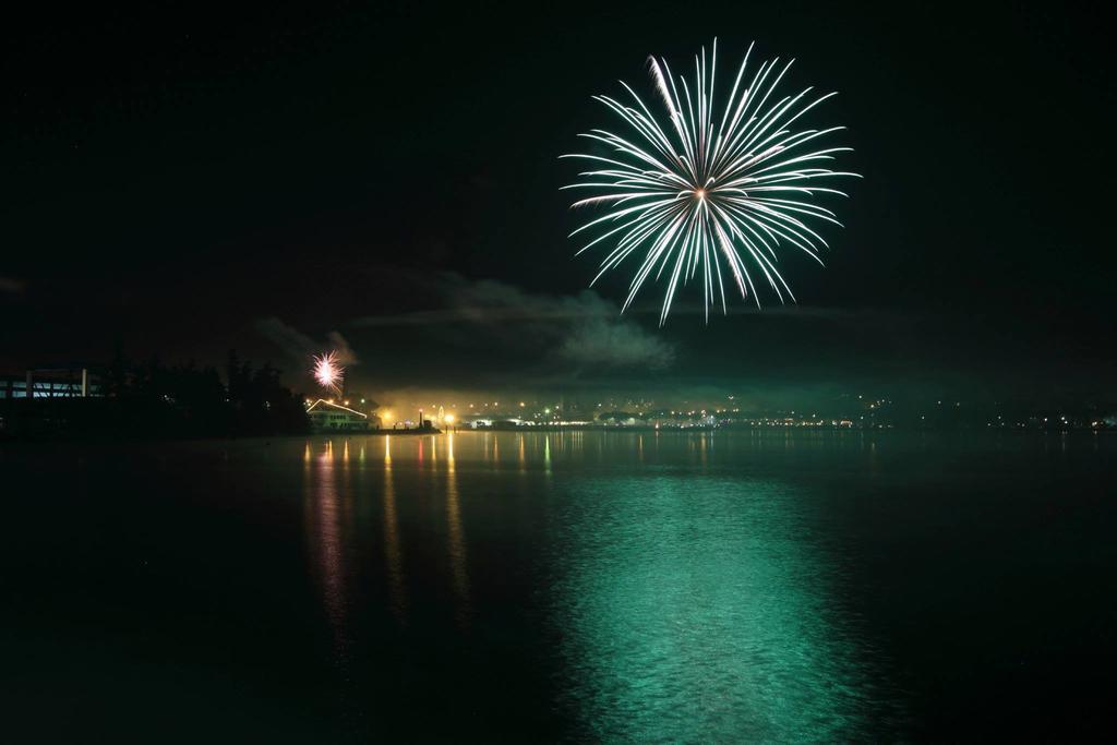 Lake Garda Lovers Peschiera del Garda Bagian luar foto