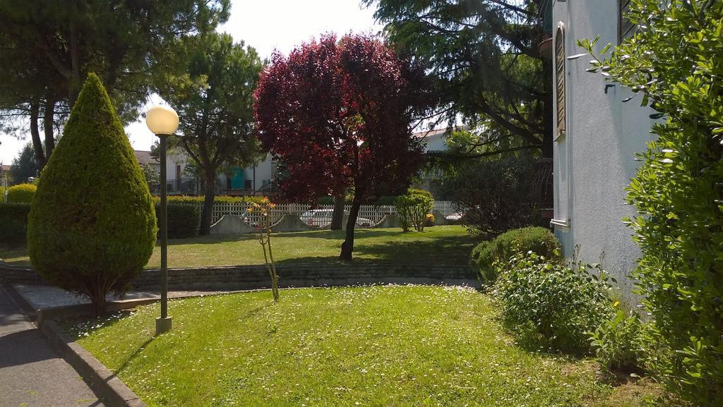 Lake Garda Lovers Peschiera del Garda Bagian luar foto